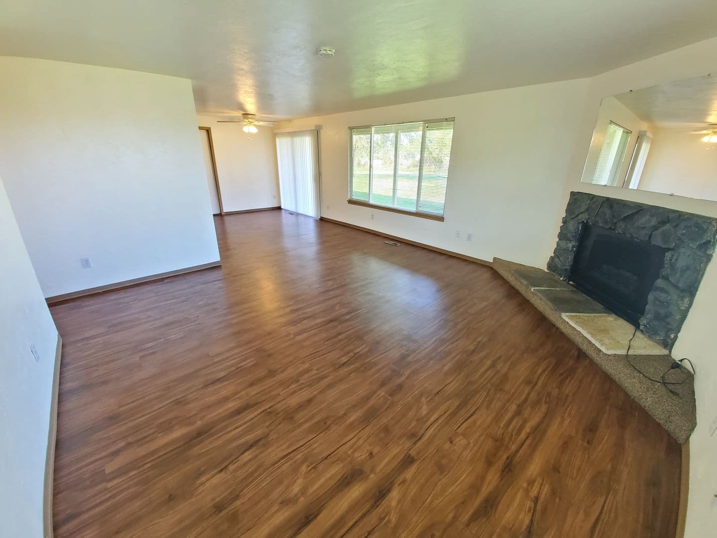 Millersburg Apartment: 4140-4447 Amanda Lane NE, 2809-2819 Conser Rd NE, 2836-2846 Toni St. NE