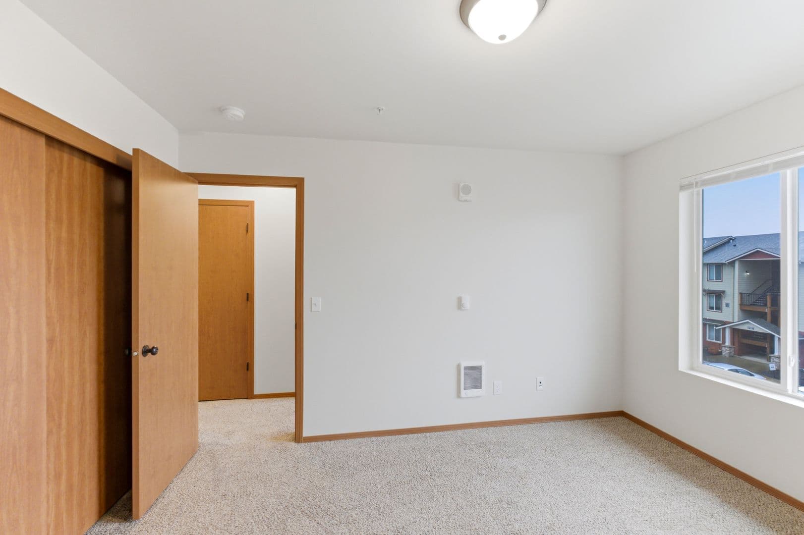 Philomath Apartment: 1933 College St