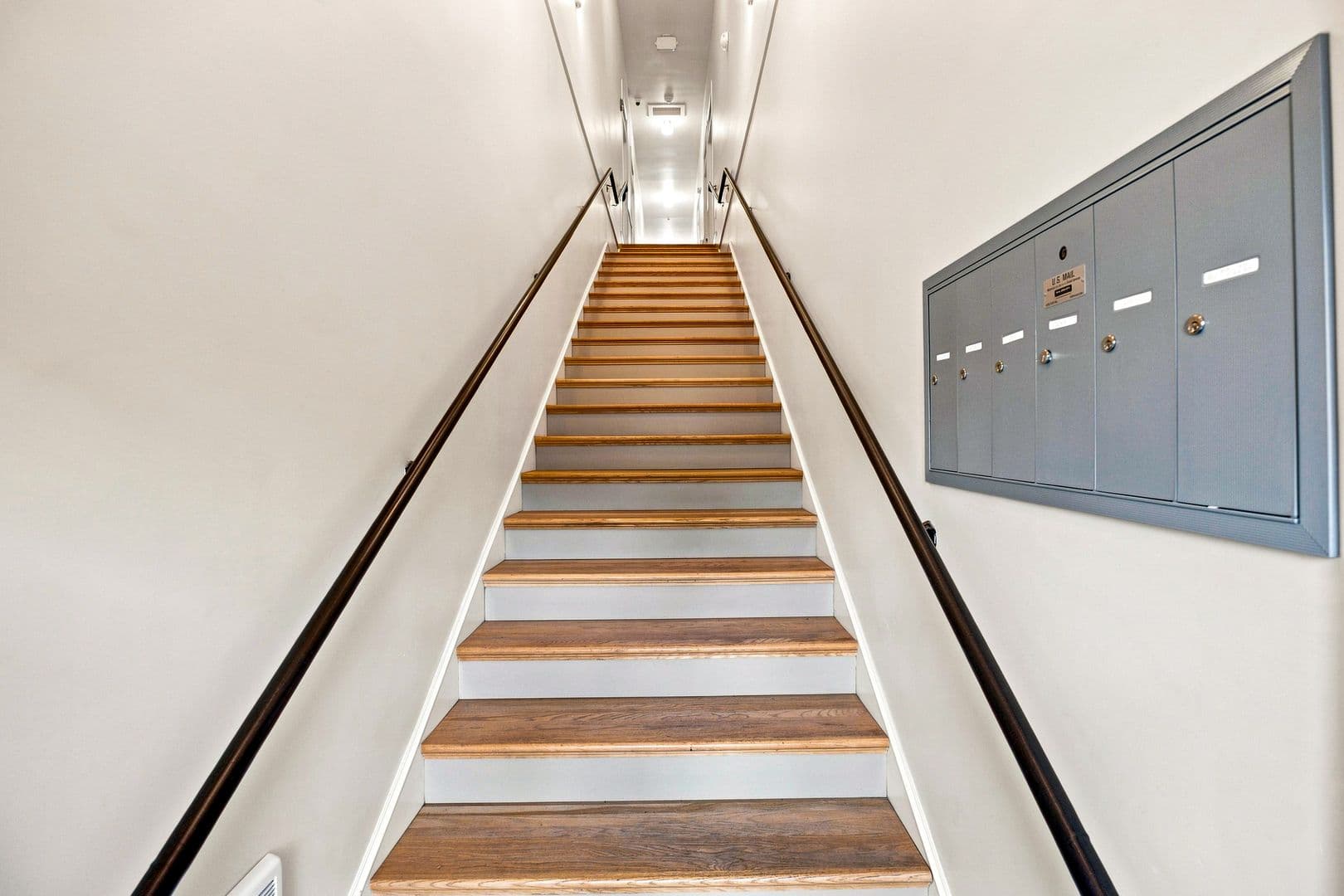 Salem Apartment: 440 State St #220