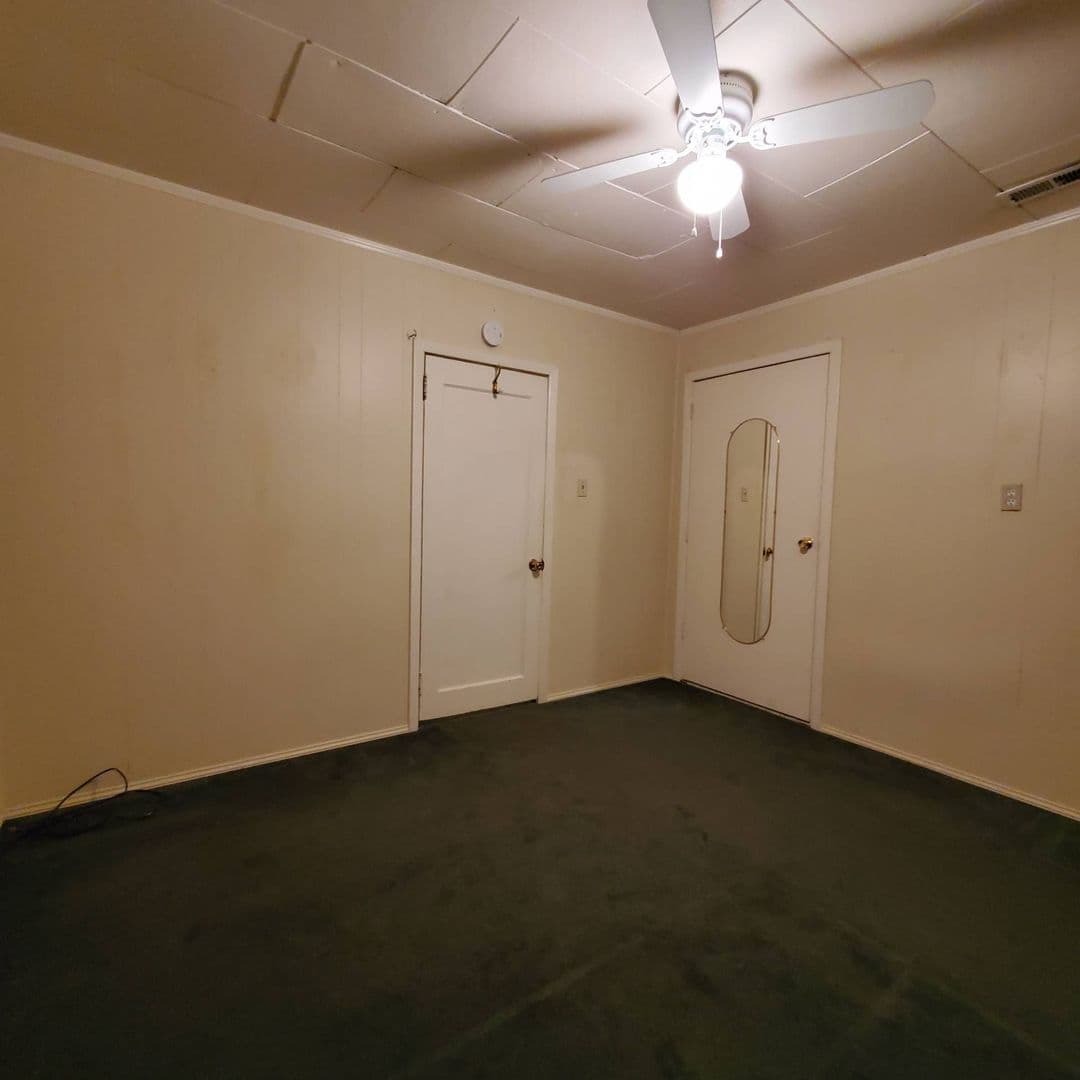 Brownsville House: 199 Locust Ave