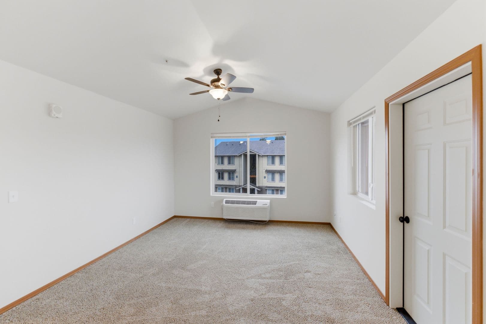 Philomath Apartment: 1933 College St