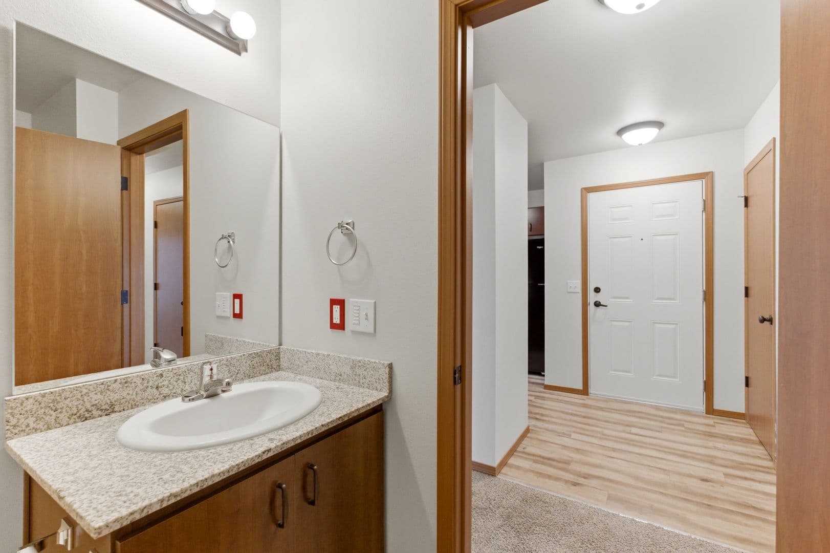 Philomath Apartment: 1933 College St