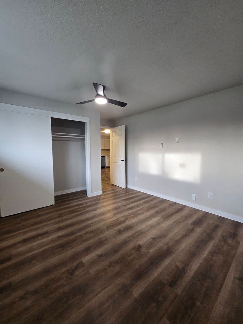 Albany Apartment: 2622-2628 Oak St. SE