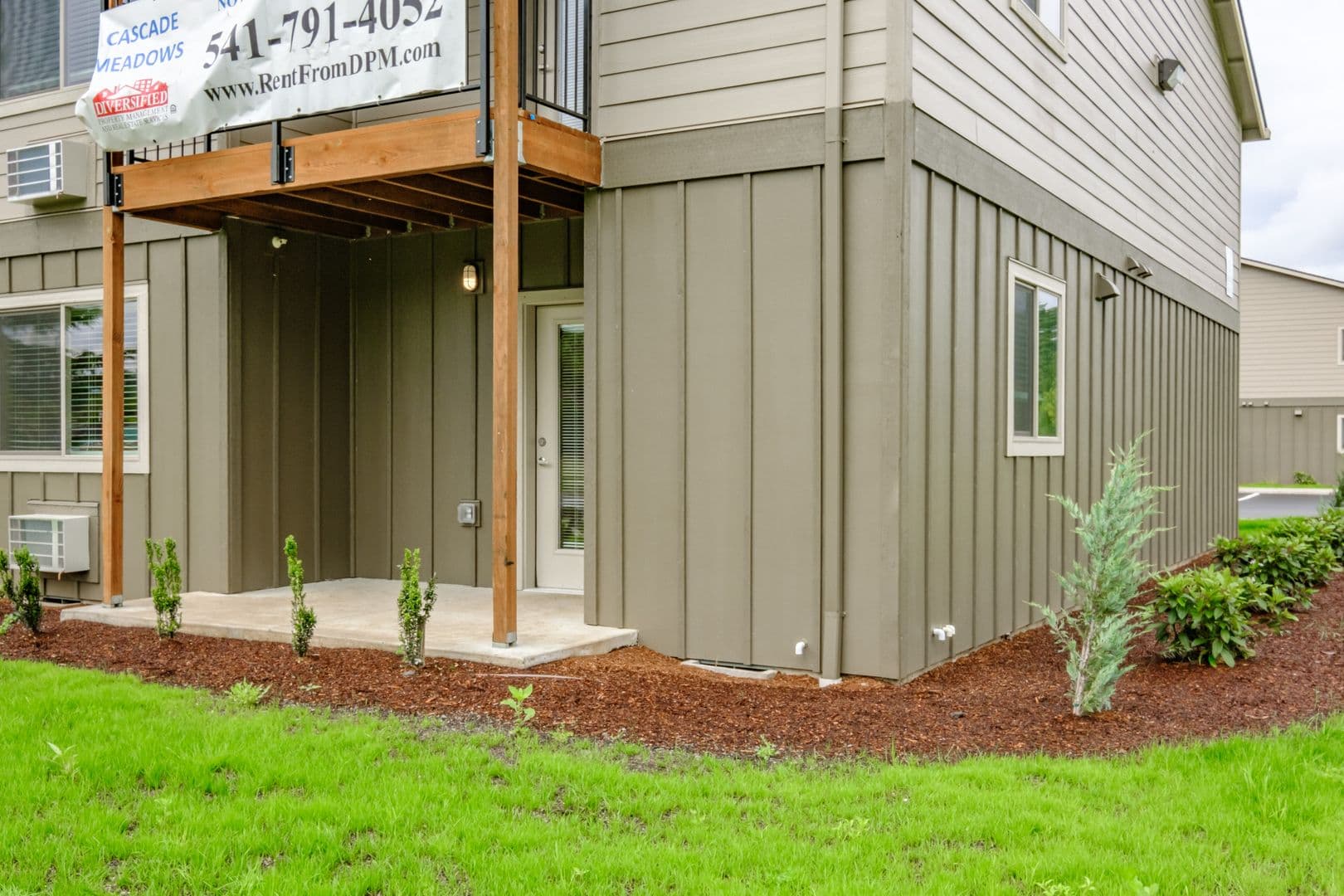 Sweet Home Apartment: 1200 38th Ave