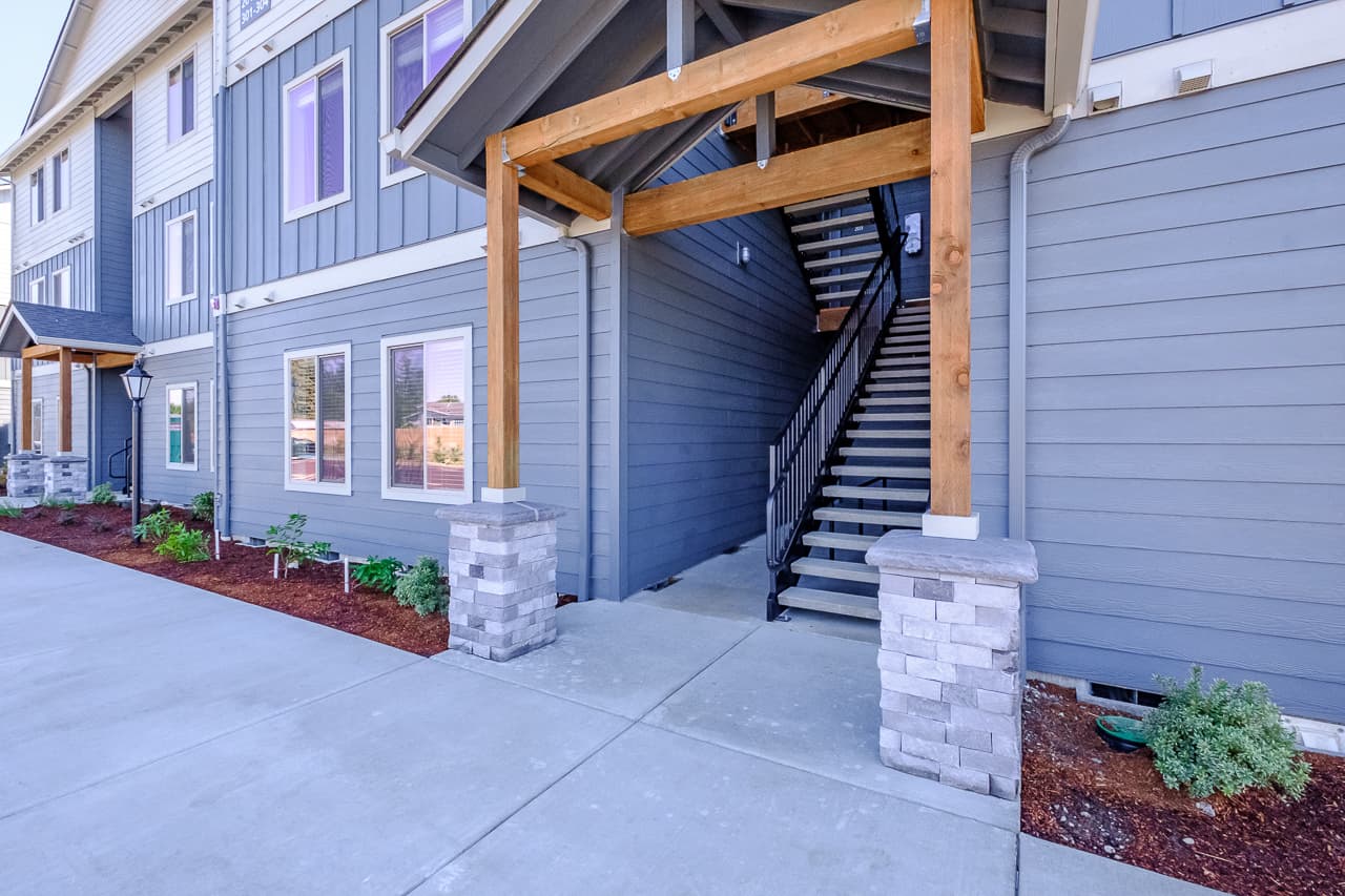Albany Apartment: 705, 725, 745 & 765 Hickory St NW