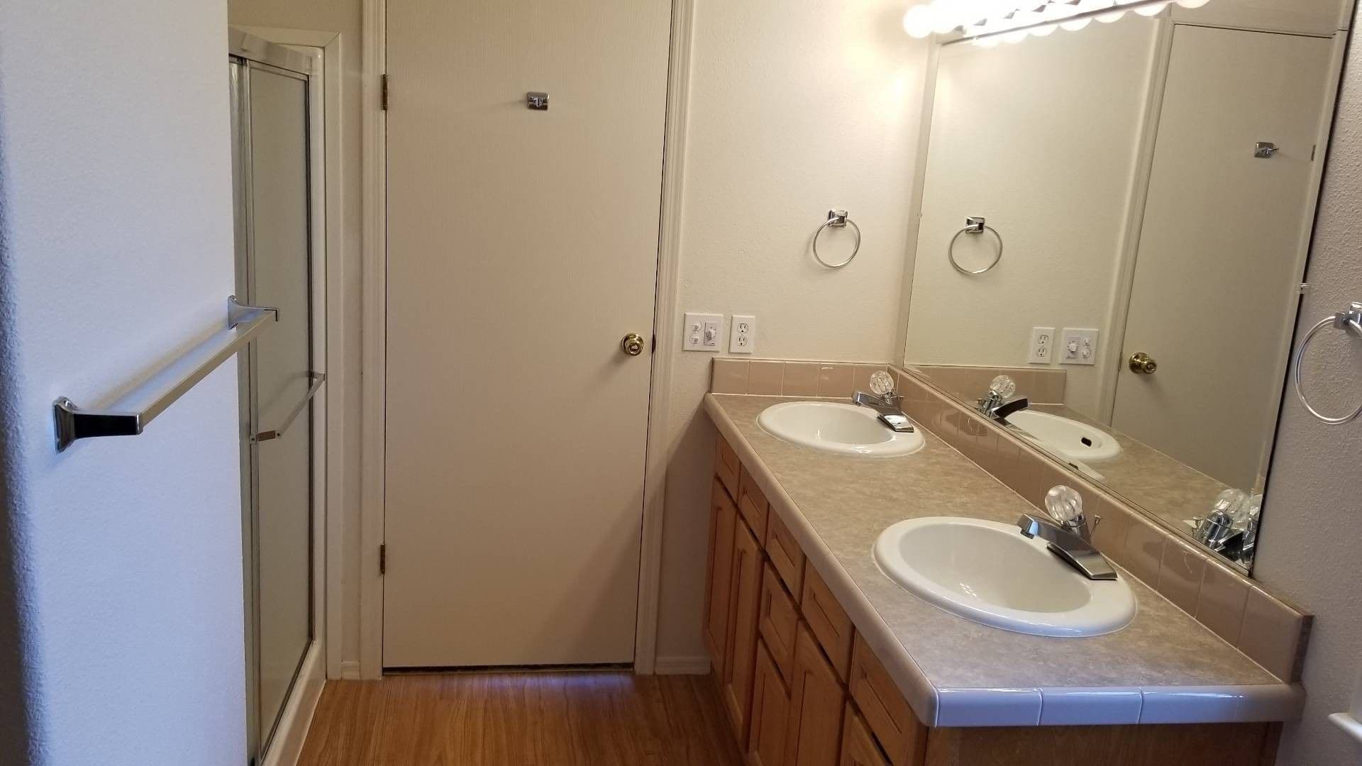 Tangent Condo: 33175 McFarland Road