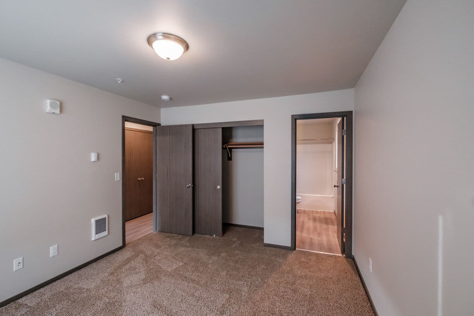 Salem Apartment: 3568 Cherry Glen Pl NE
