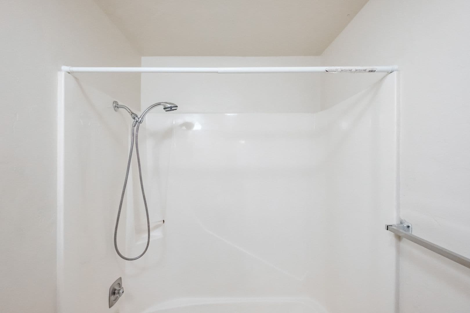 Albany Apartment: 462 26th Ave SE