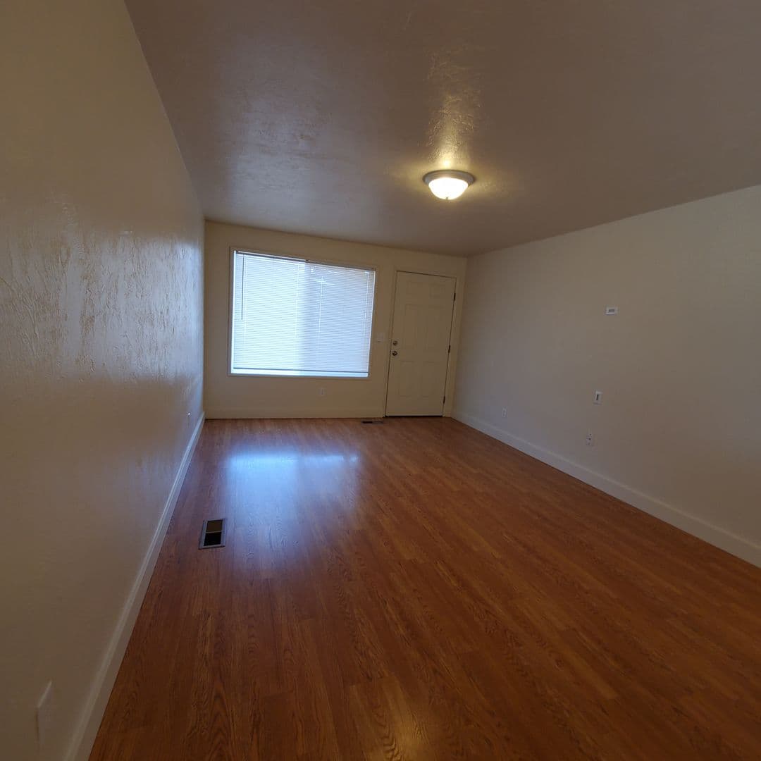 Albany Apartment: 232-234 30th Place