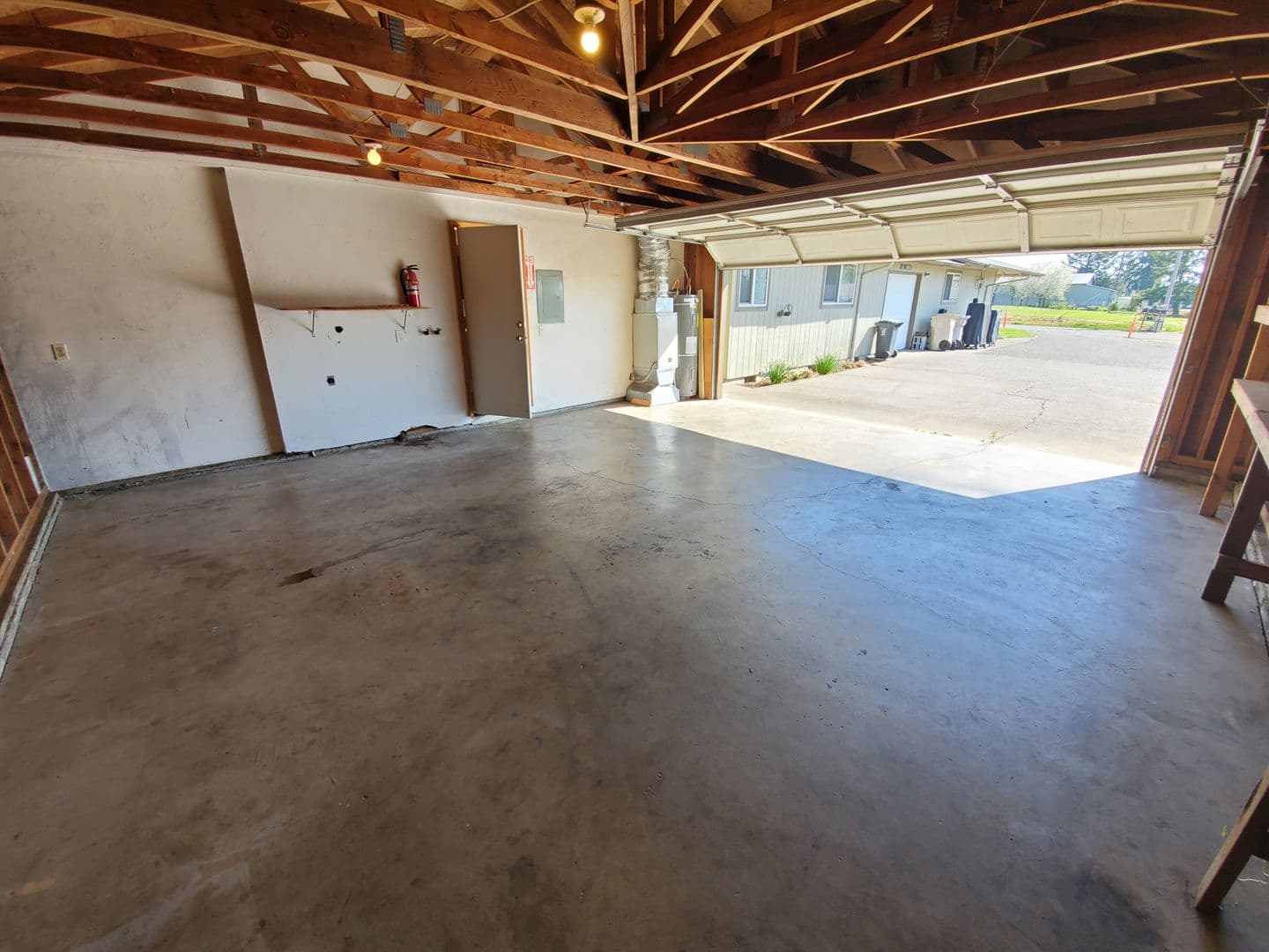 Millersburg Apartment: 4140-4447 Amanda Lane NE, 2809-2819 Conser Rd NE, 2836-2846 Toni St. NE