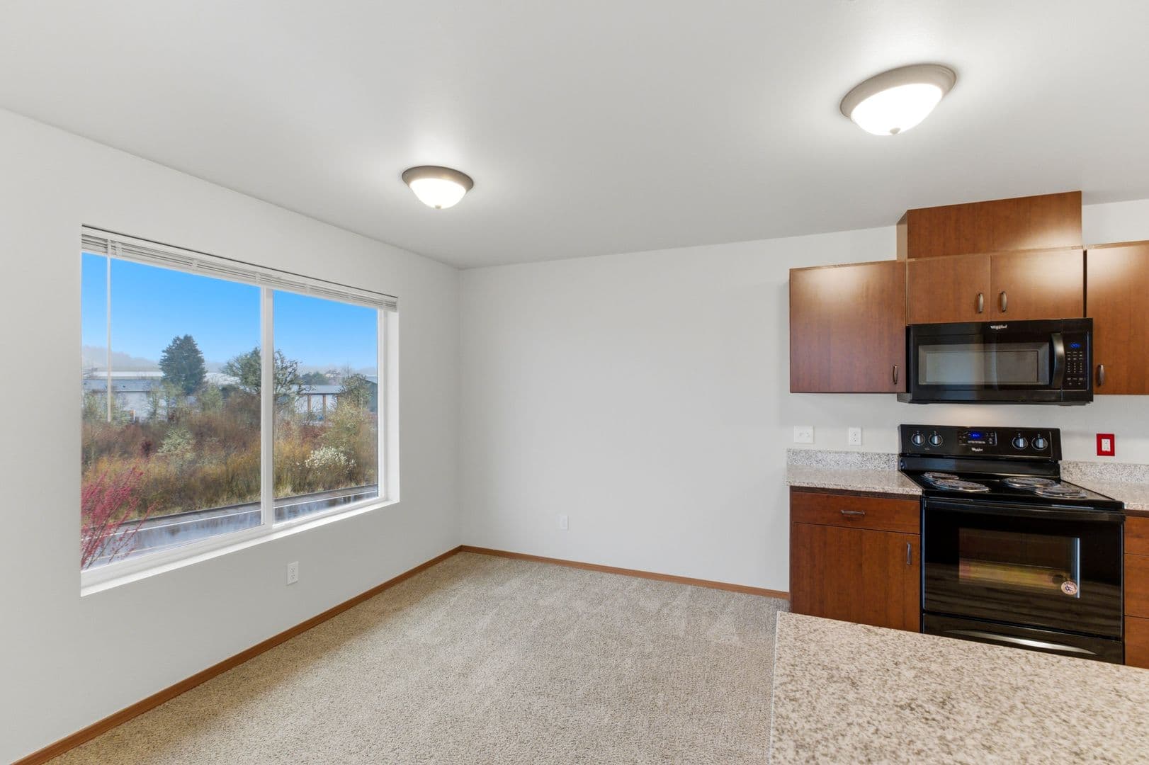 Philomath Apartment: 1933 College St