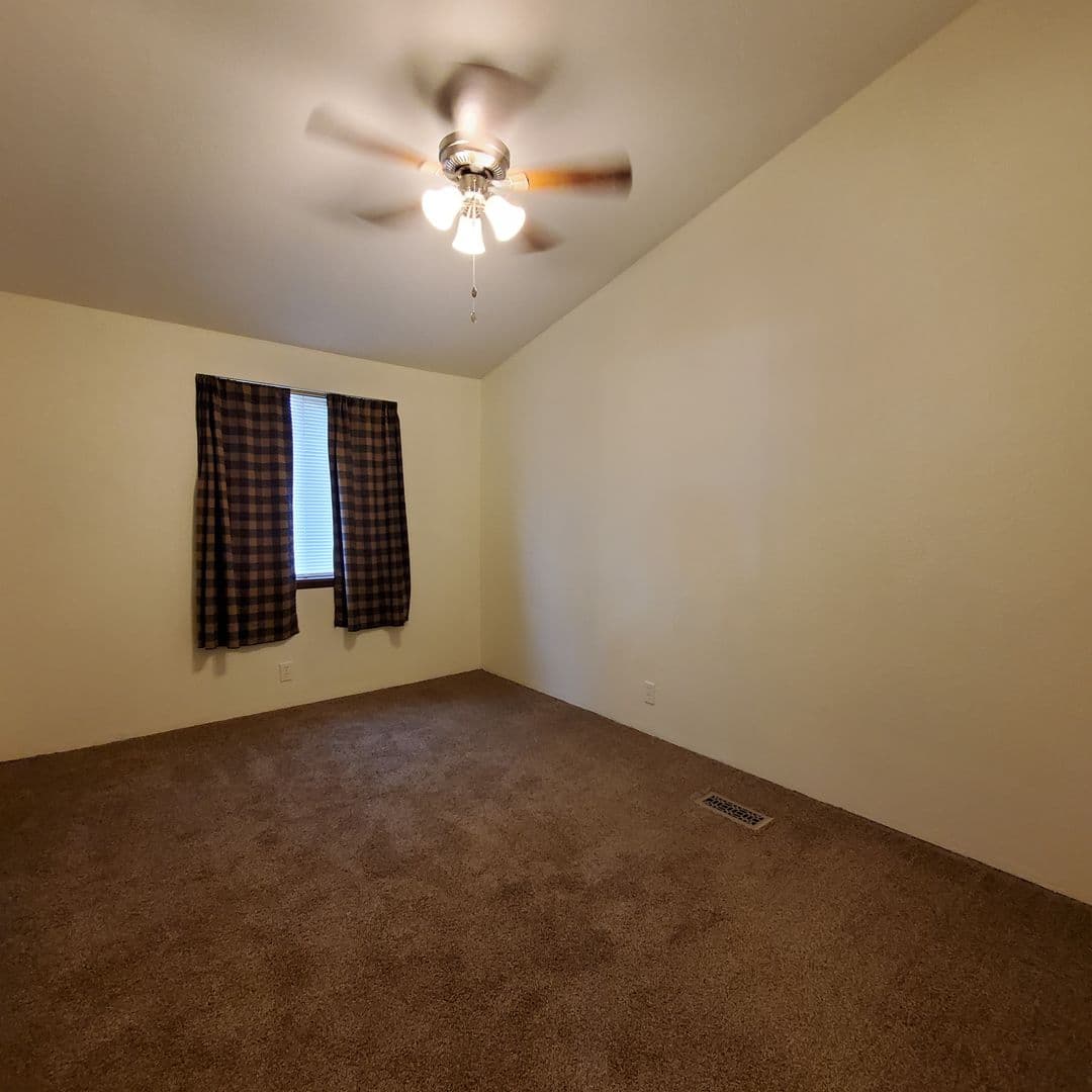 Tangent Condo: 33175 McFarland Road