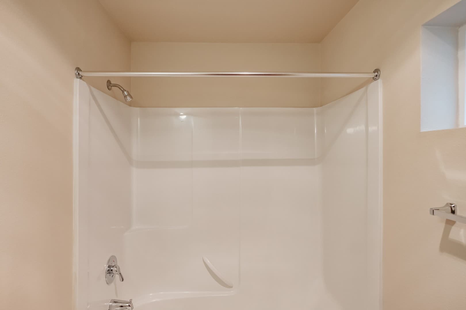 McMinnville Apartment: 2163-2395 Lafayette Ave