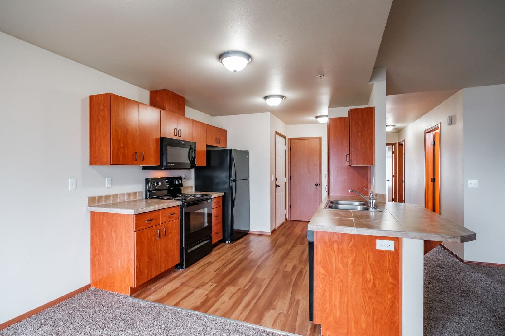 Lebanon Apartment: 1956 South Second Street
