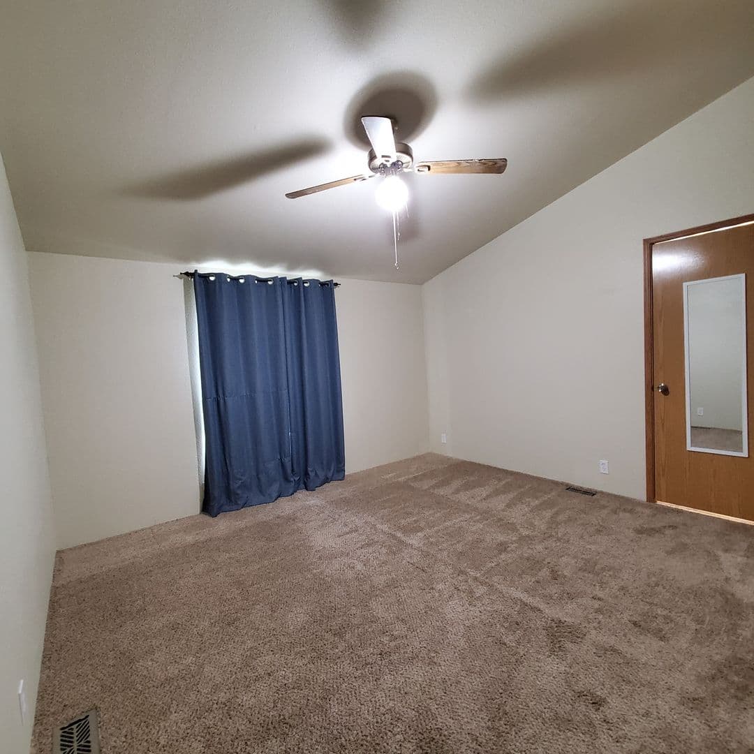 Tangent Condo: 33175 McFarland Road