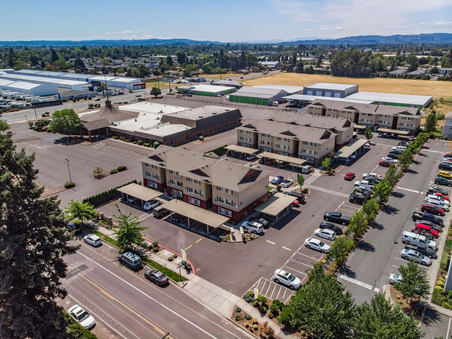 Salem Apartment: 4470 Conser Way NE