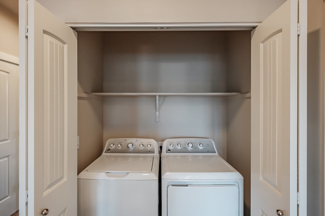 Albany Apartment: 705, 725, 745 & 765 Hickory St NW