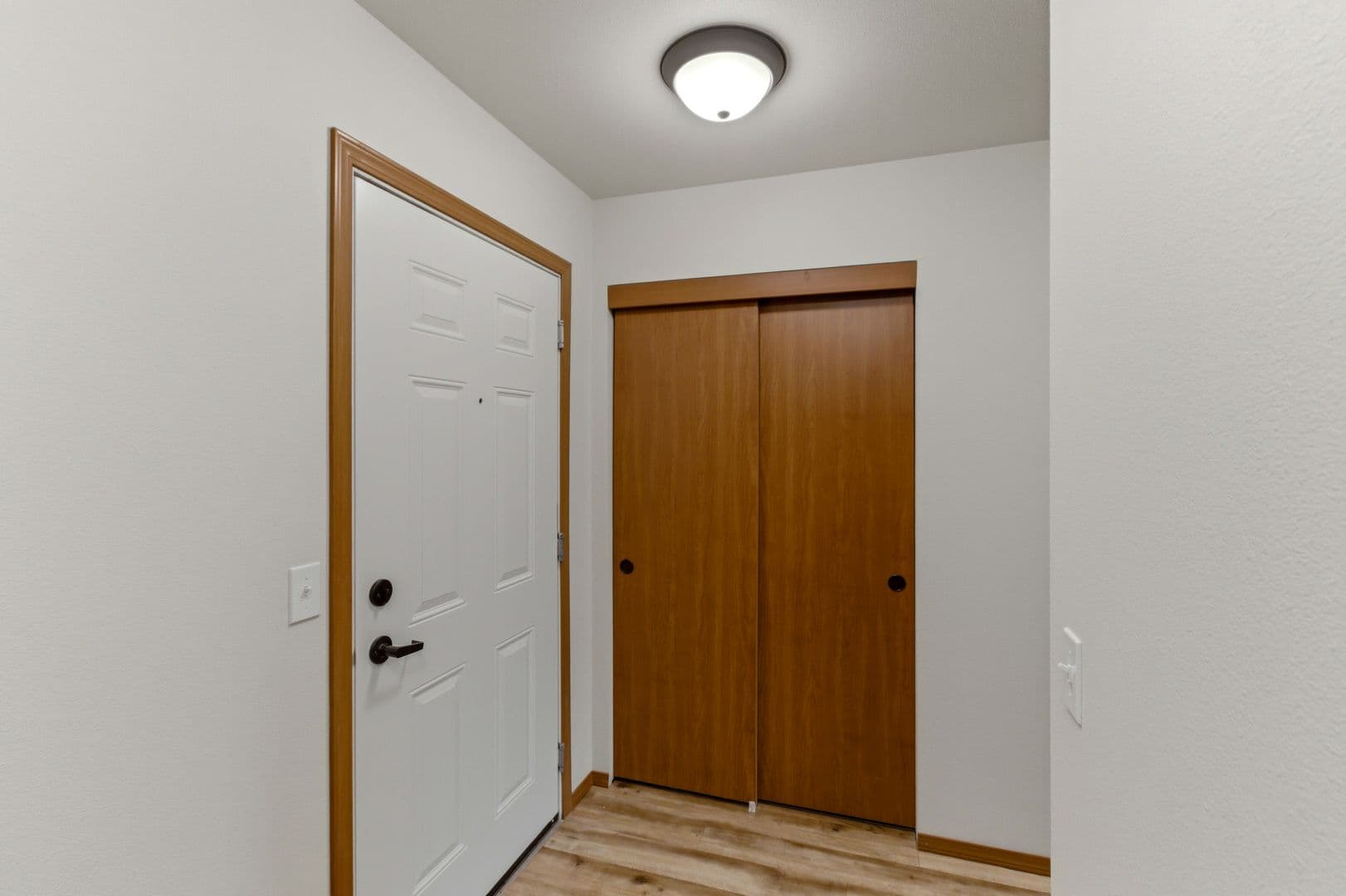 Philomath Apartment: 1933 College St