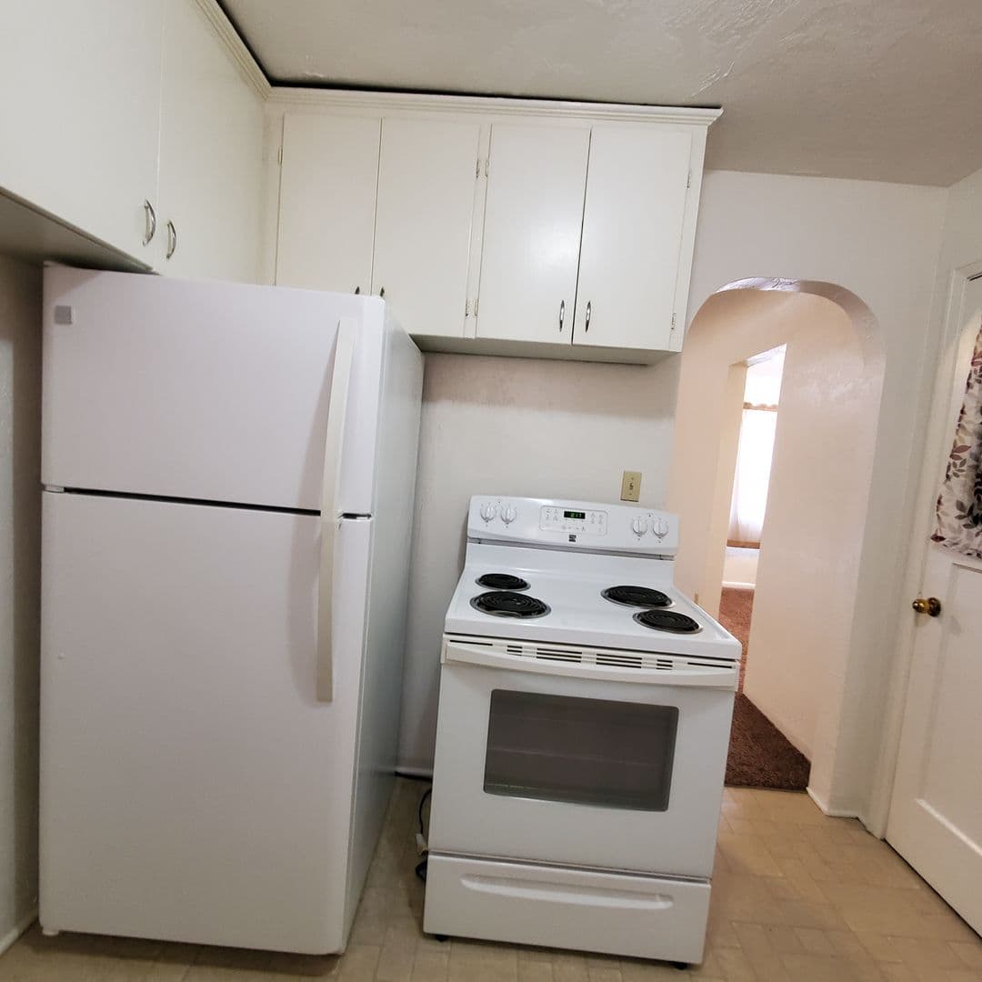 Albany Townhome: 2005 5th Ave SE