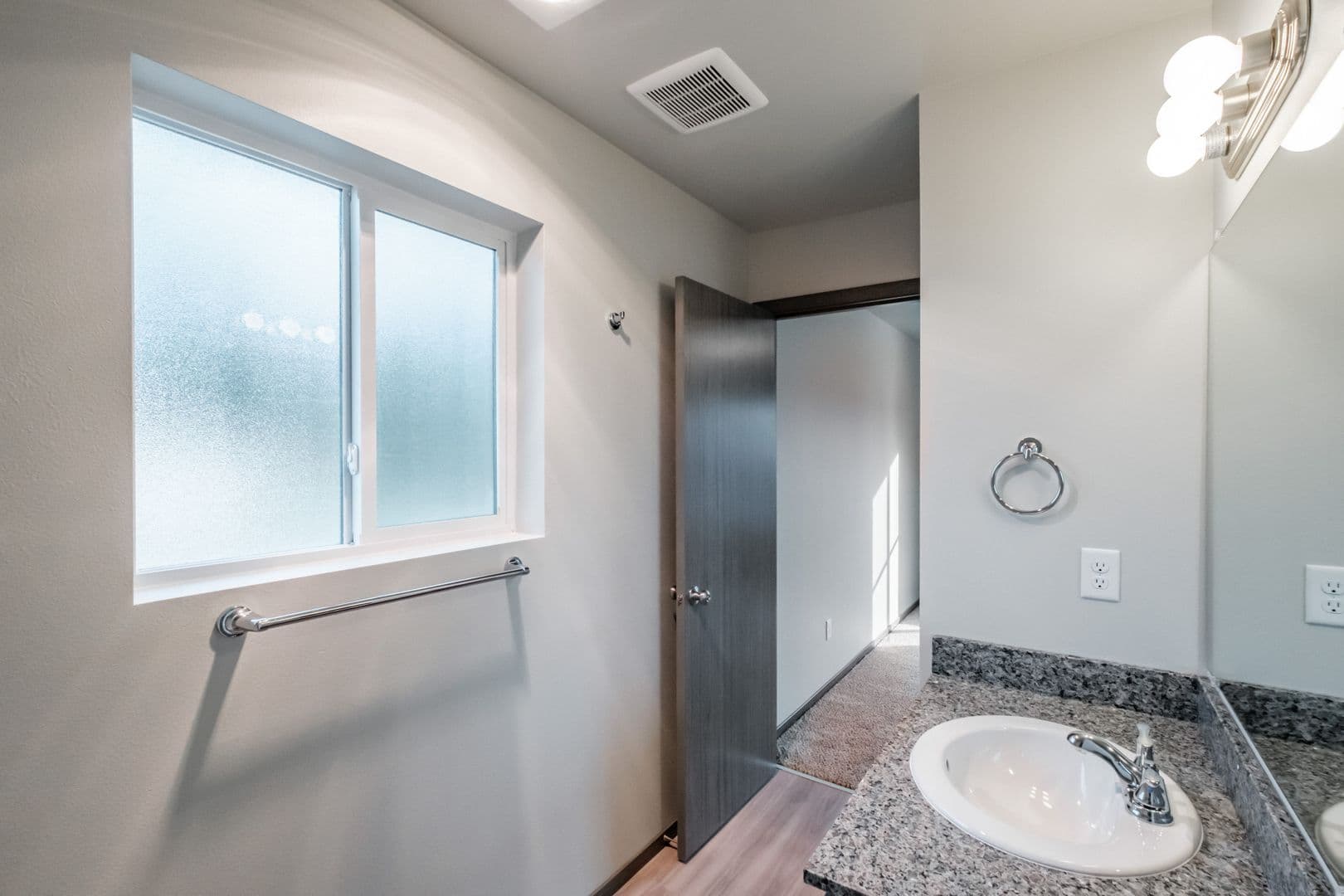 Salem Apartment: 3568 Cherry Glen Pl NE