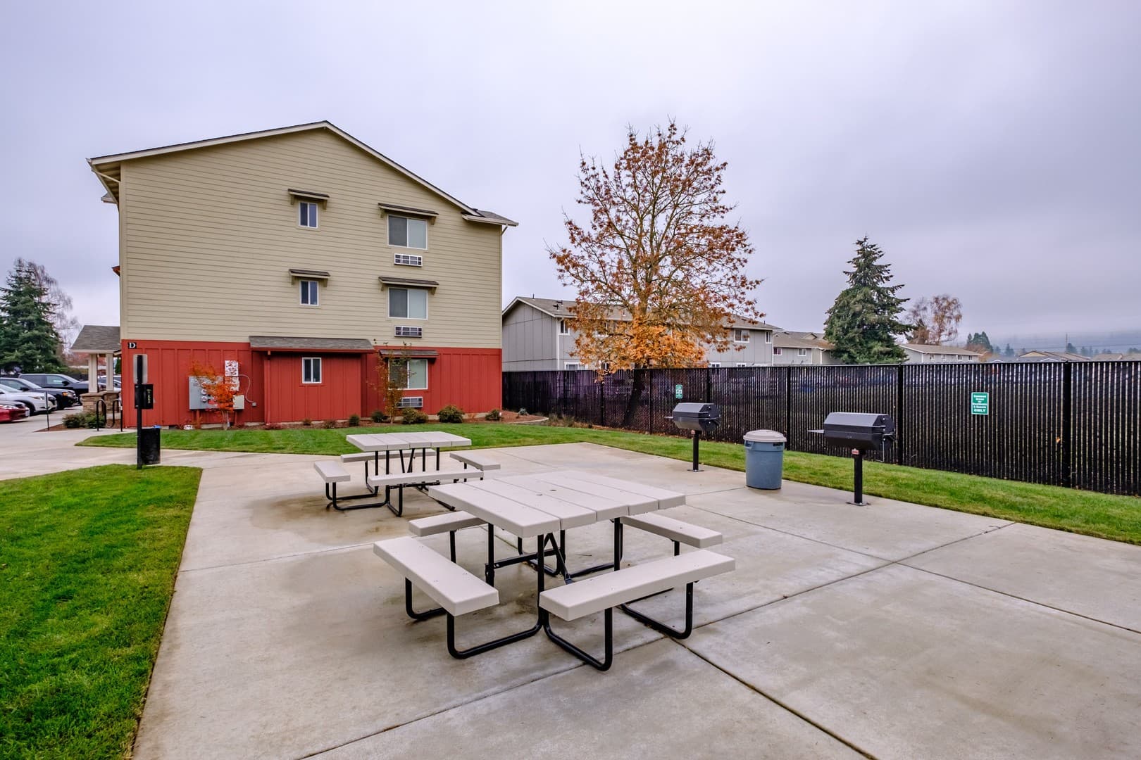 Lebanon Apartment: 1956 South Second Street