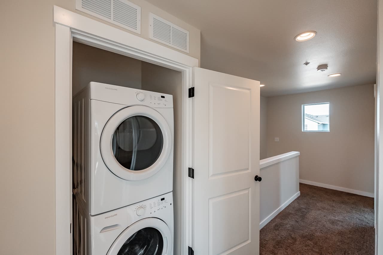 Corvallis Apartment: 125 SE Goodnight Ave