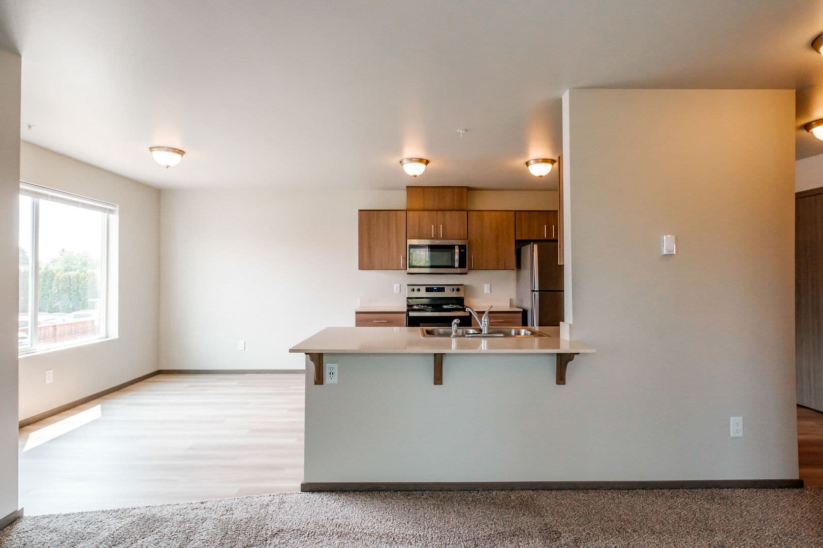 Salem Apartment: 178-210 SE Lancaster Dr.