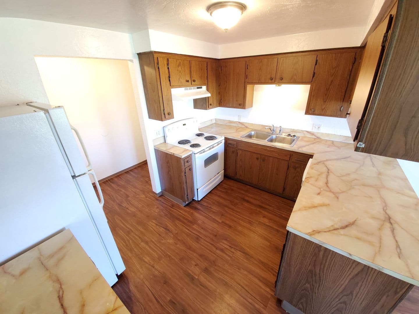 Millersburg Apartment: 4140-4447 Amanda Lane NE, 2809-2819 Conser Rd NE, 2836-2846 Toni St. NE