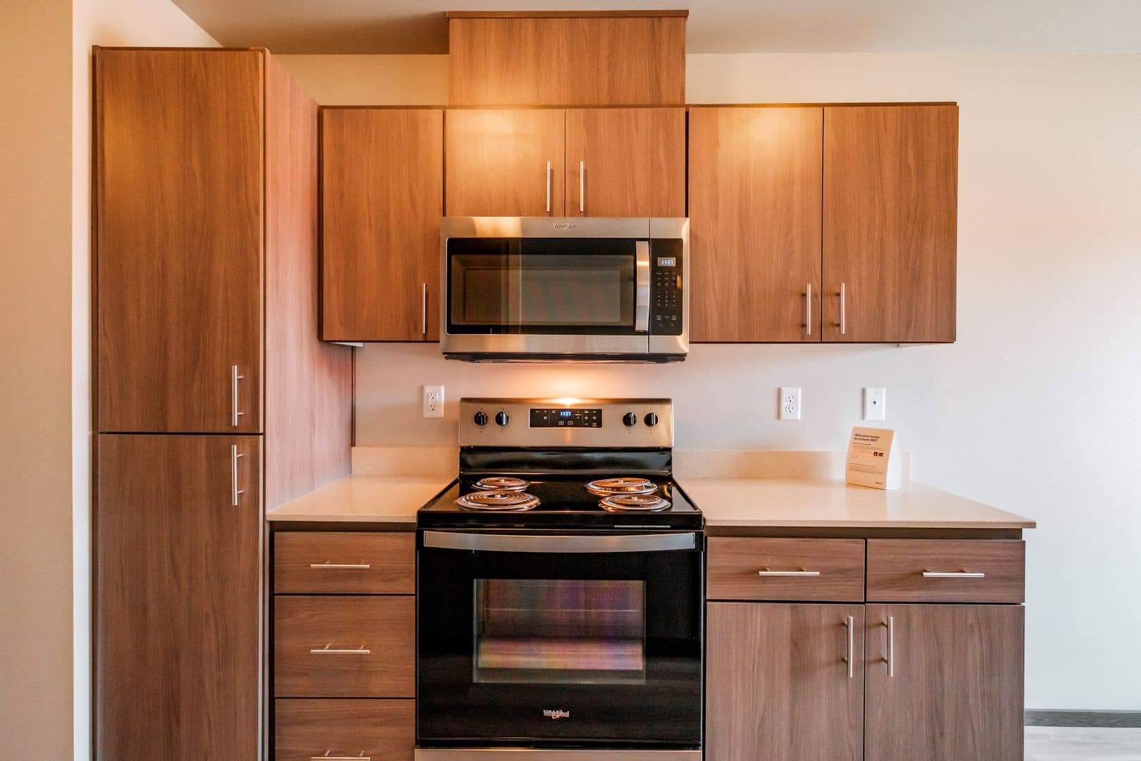 Salem Apartment: 178-210 SE Lancaster Dr.