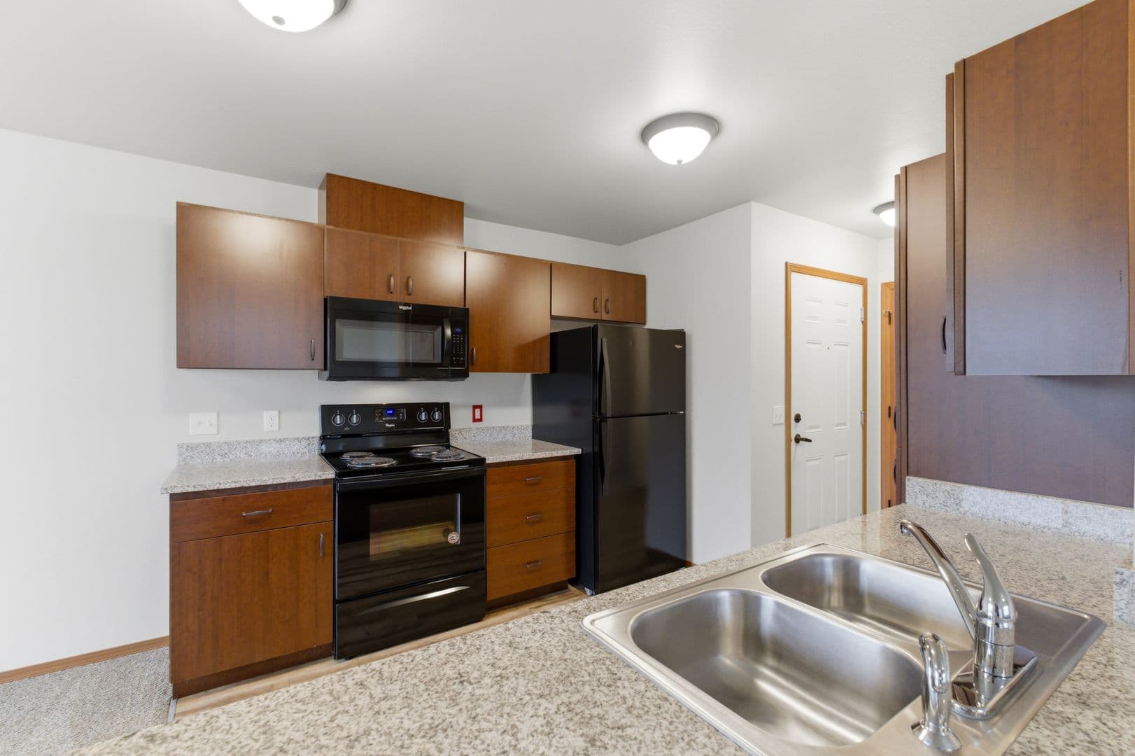 Philomath Apartment: 1933 College St