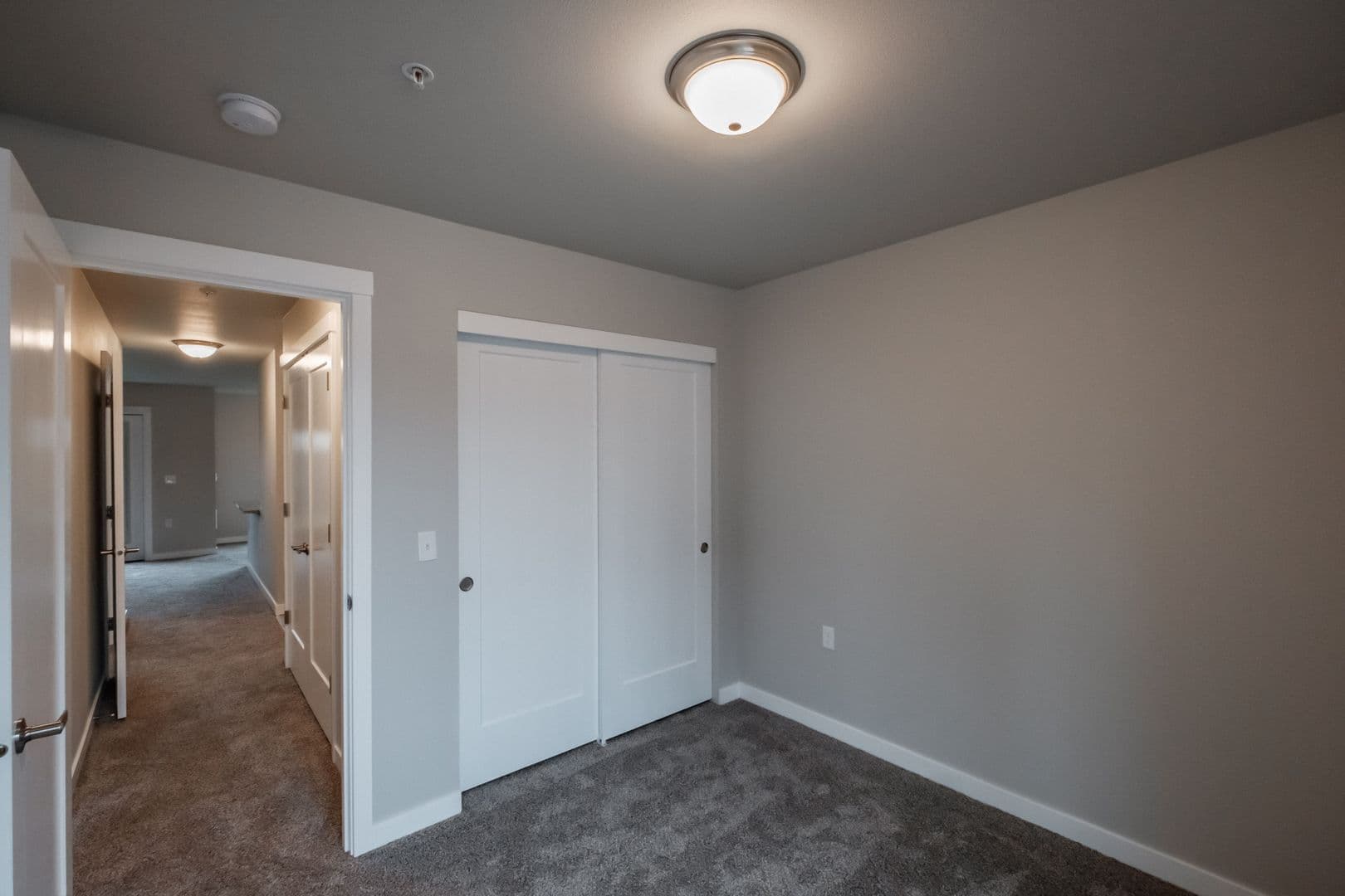 McMinnville Apartment: 240 NE Fircrest Drive #105