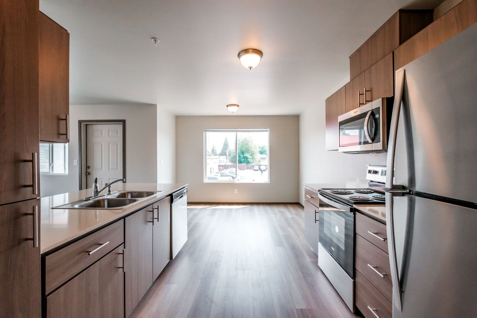 Salem Apartment: 178-210 SE Lancaster Dr.