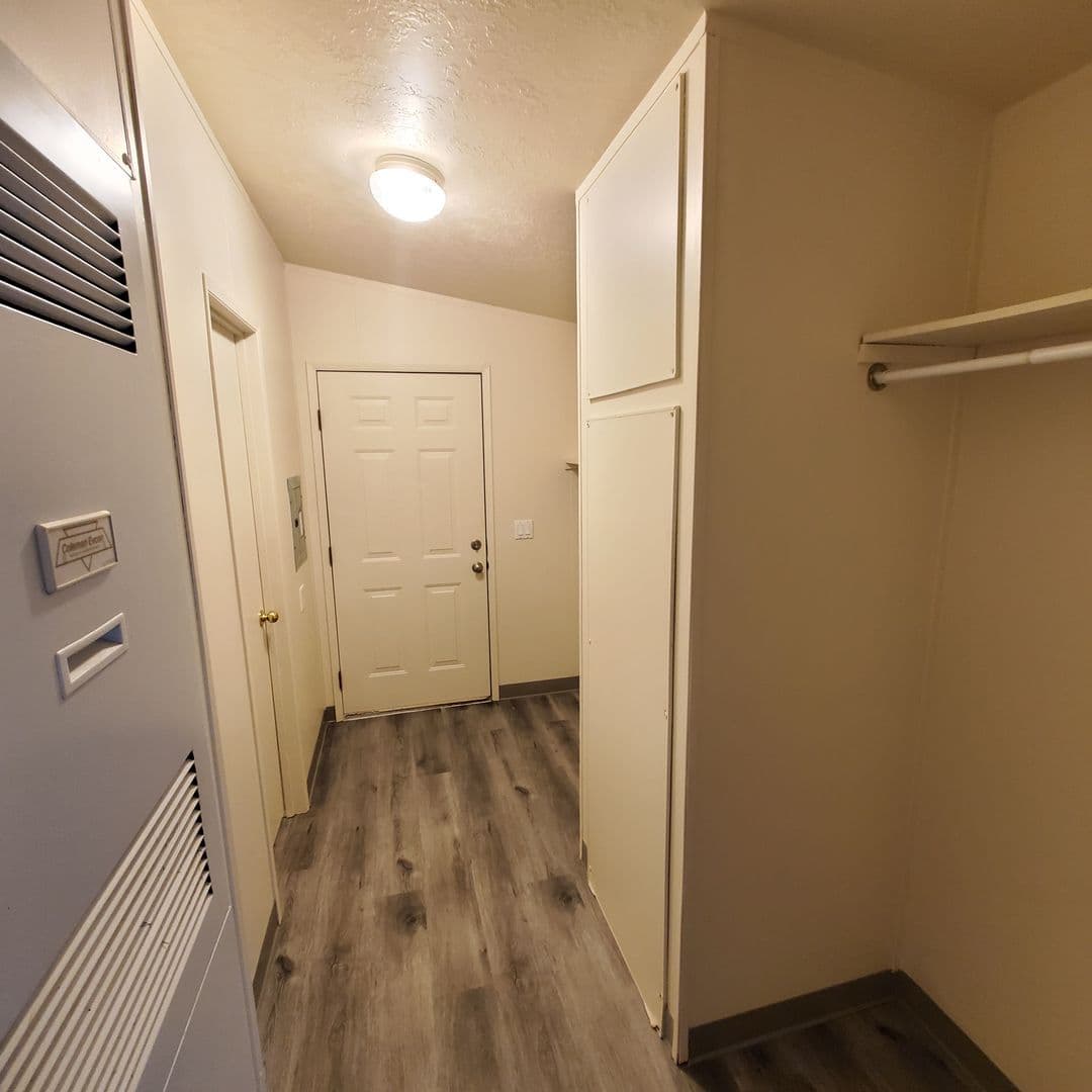 Tangent Condo: 33175 McFarland Road
