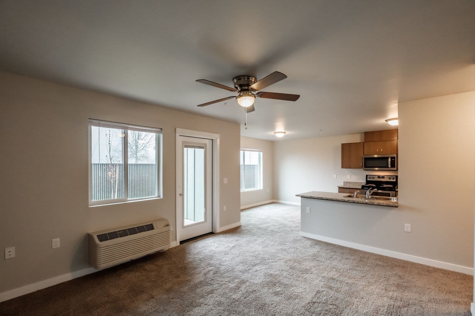 McMinnville Apartment: 240 NE Fircrest Drive #105