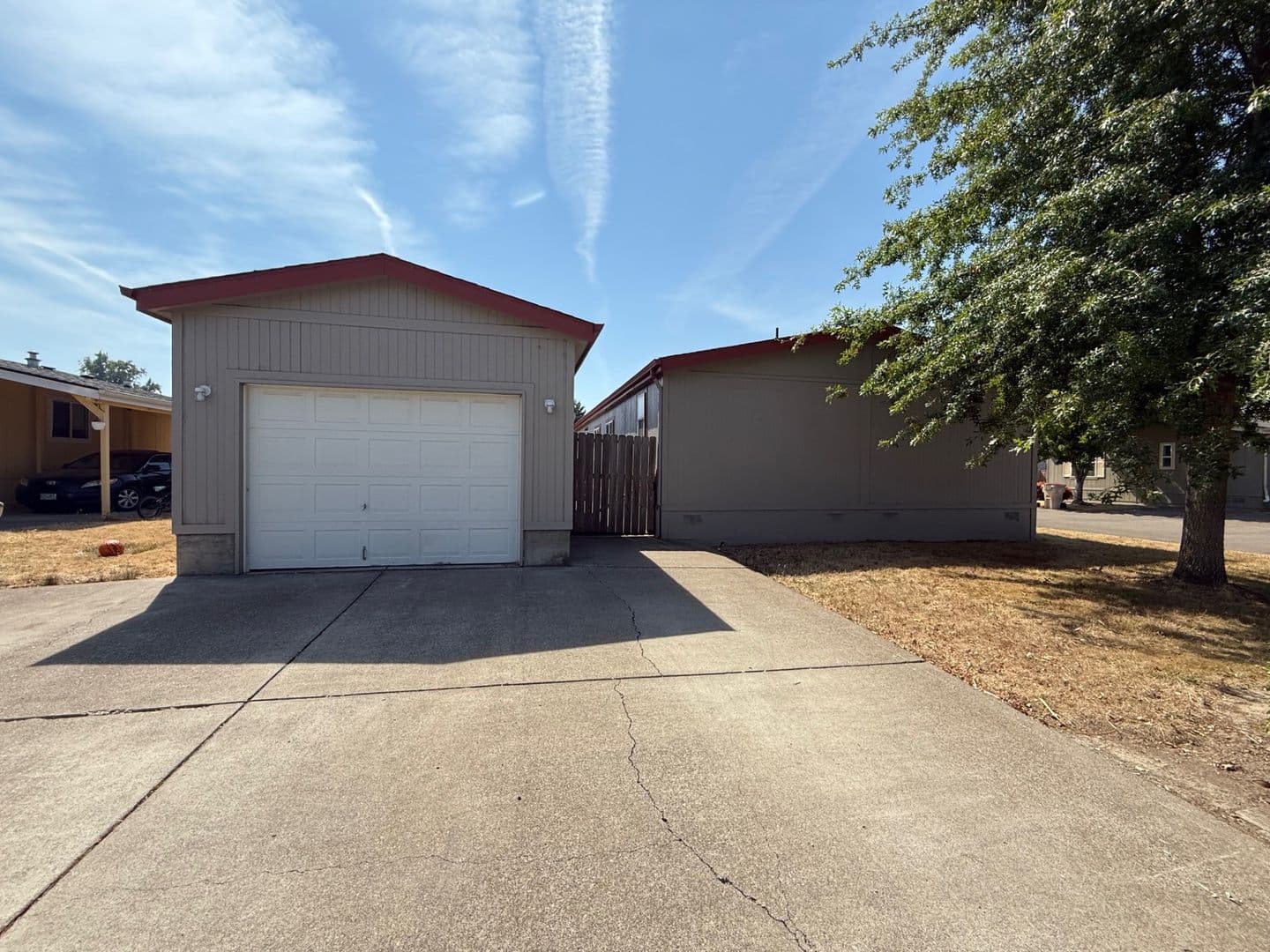 Tangent Condo: 33175 McFarland Road