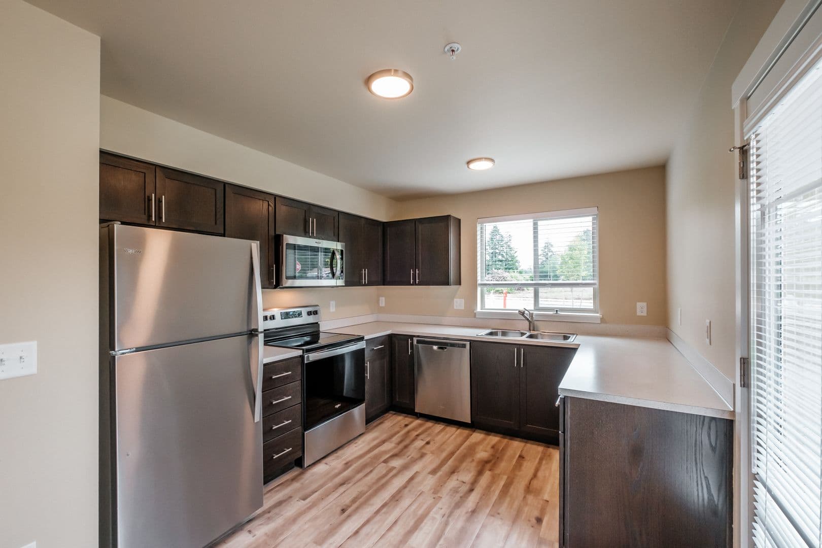 Sweet Home Apartment: 1200 38th Ave