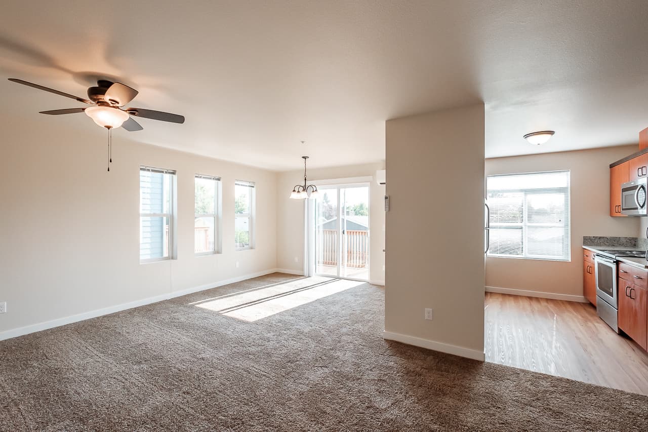 Corvallis Apartment: 125 SE Goodnight Ave