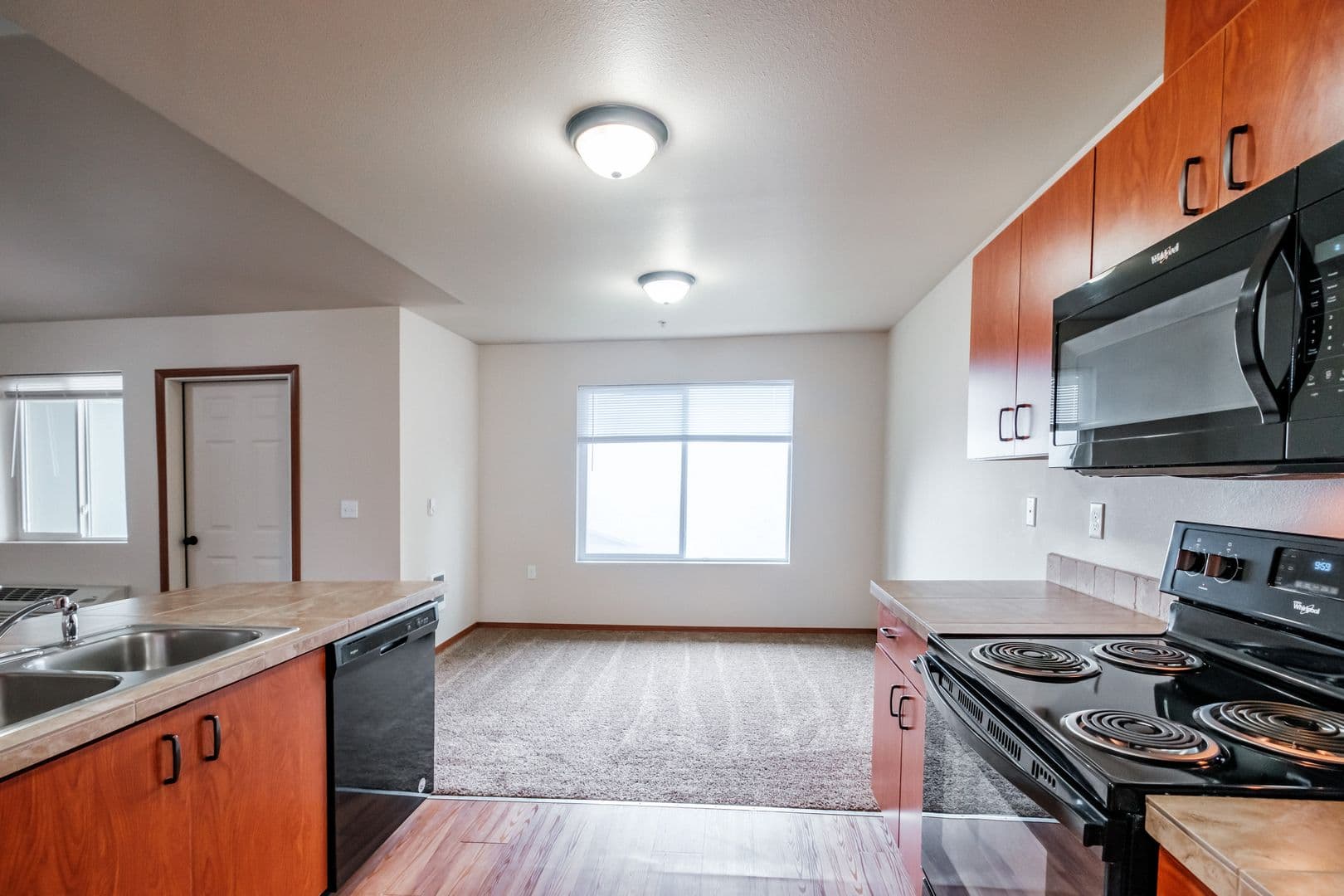 Lebanon Apartment: 1956 South Second Street