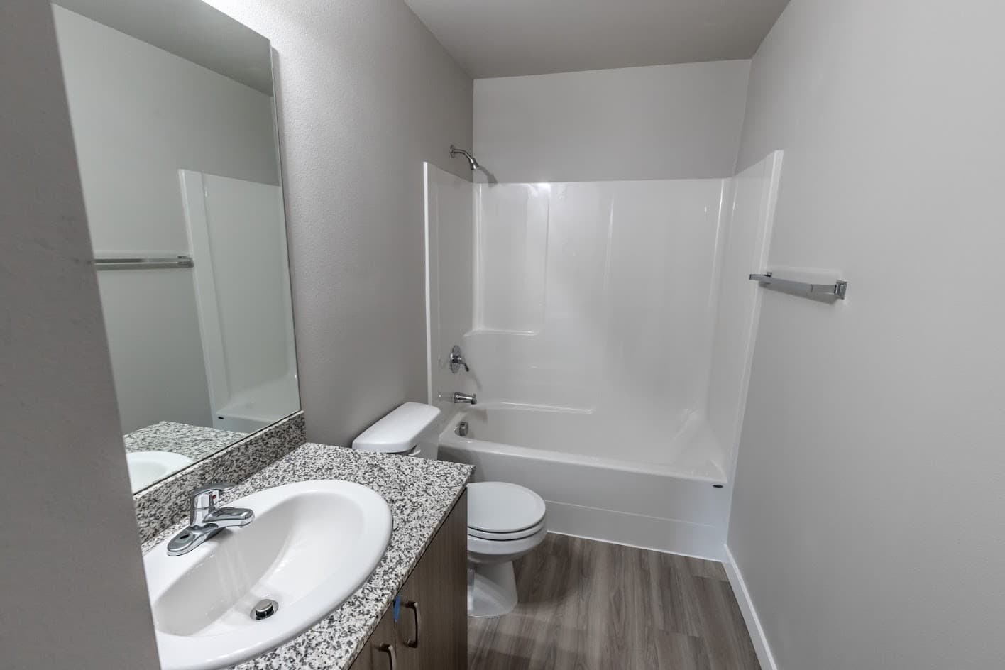 McMinnville Apartment: 240 NE Fircrest Drive #105