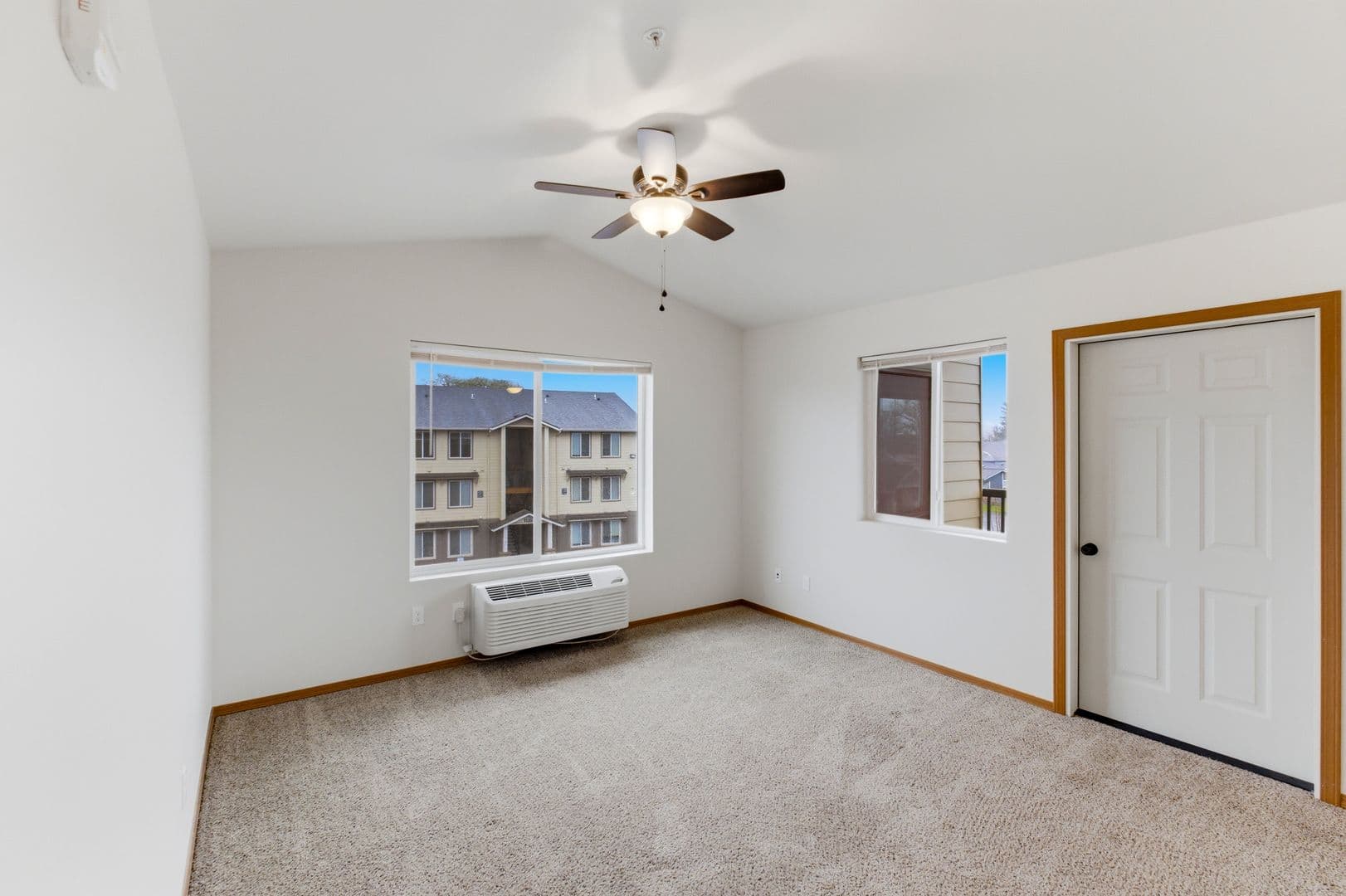 Philomath Apartment: 1933 College St