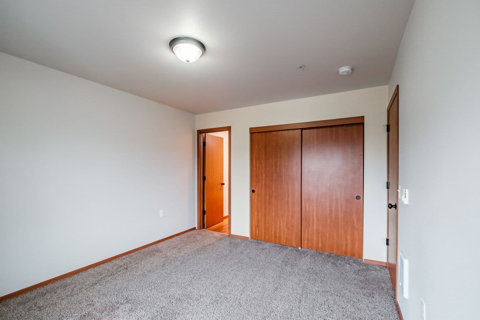 Lebanon Apartment: 1956 South Second Street