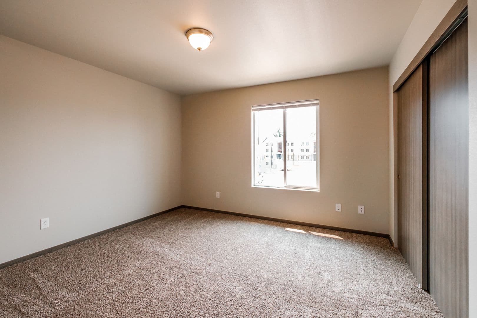 Salem Apartment: 178-210 SE Lancaster Dr.