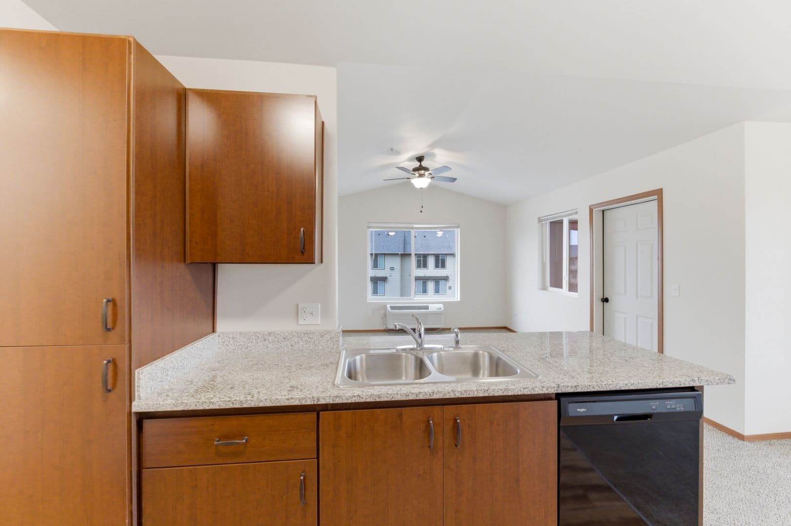 Philomath Apartment: 1933 College St