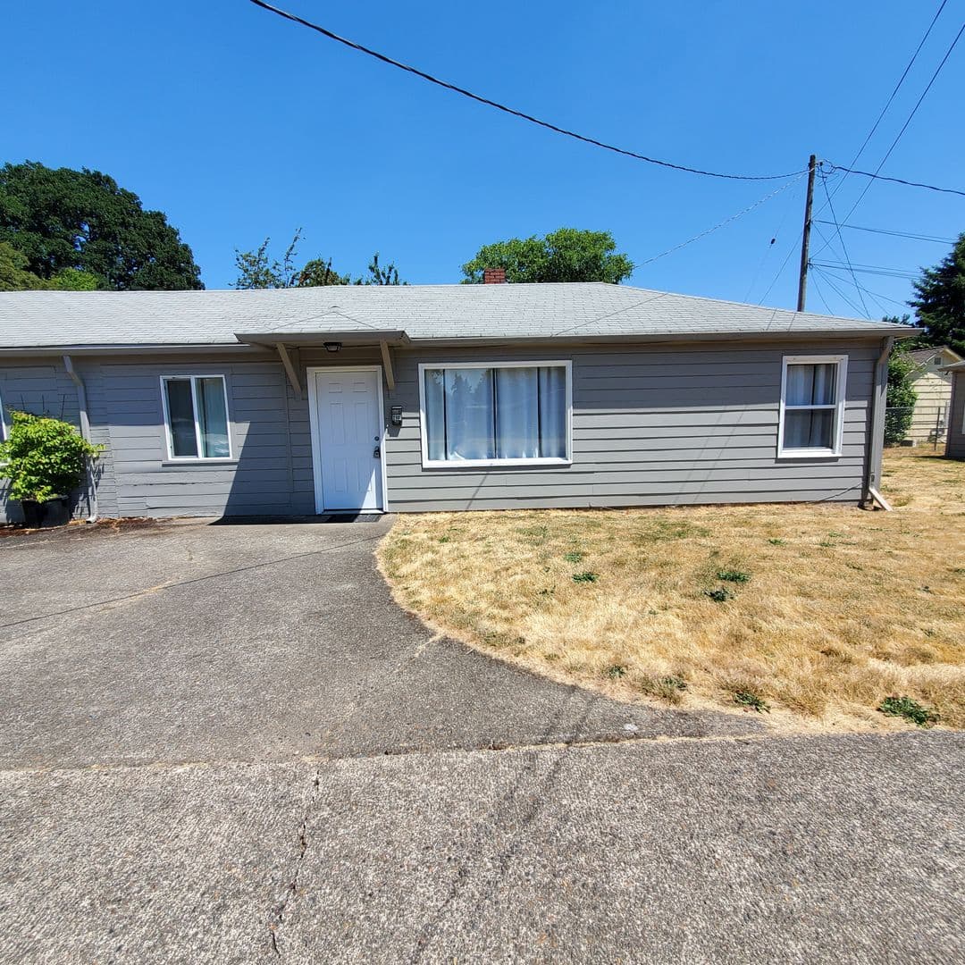 Albany Townhome: 2005 5th Ave SE