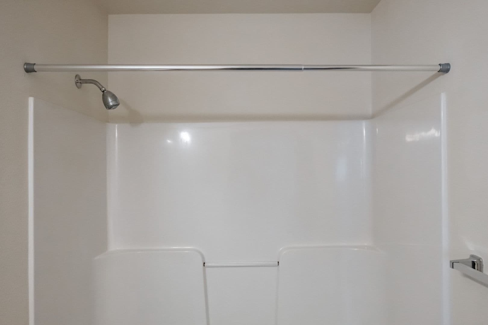 Salem Apartment: 4470 Conser Way NE