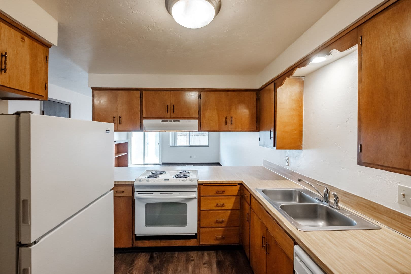 Albany Apartment: 462 26th Ave SE