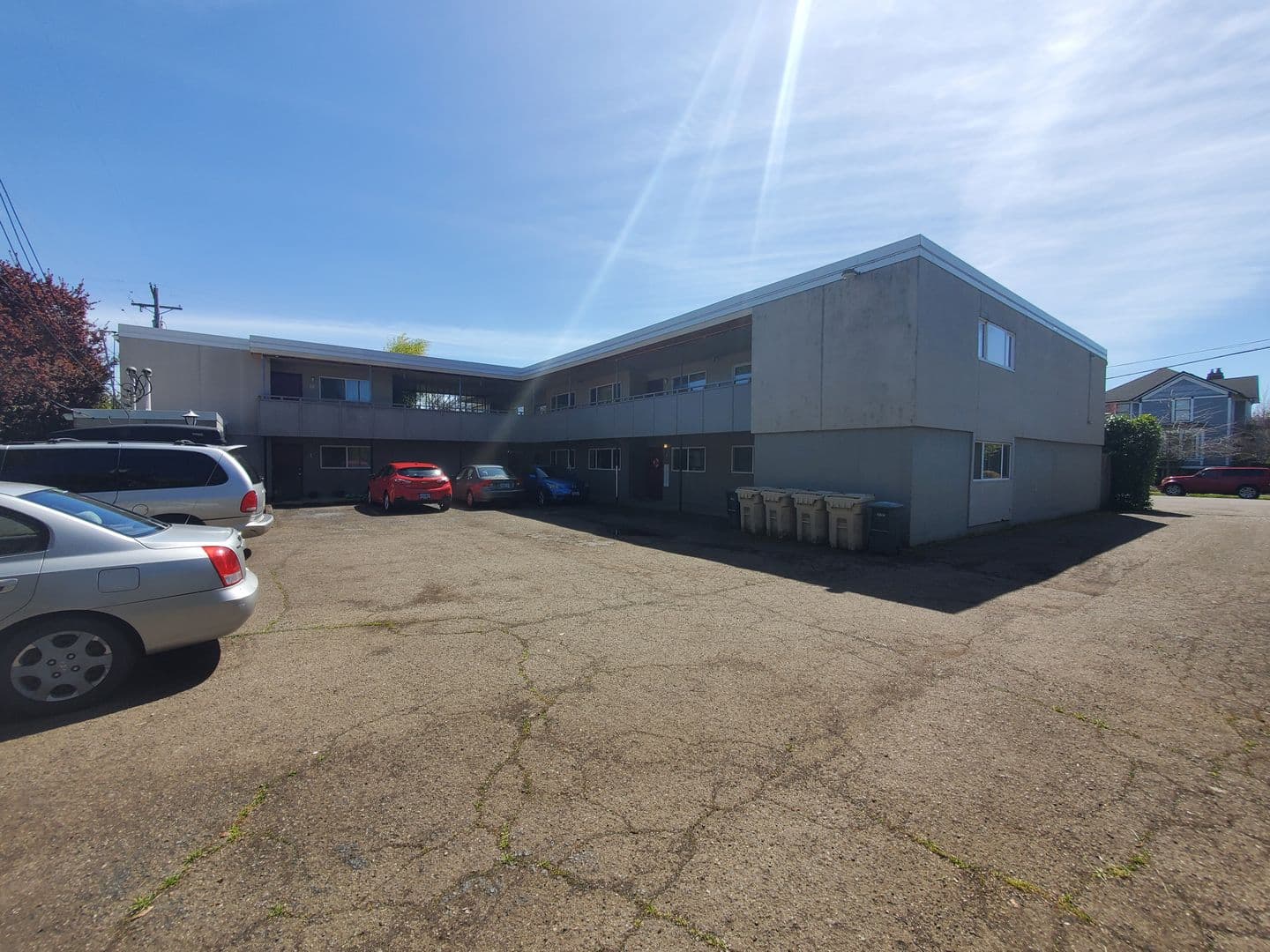 Albany Apartment: 628 Ferry St SW