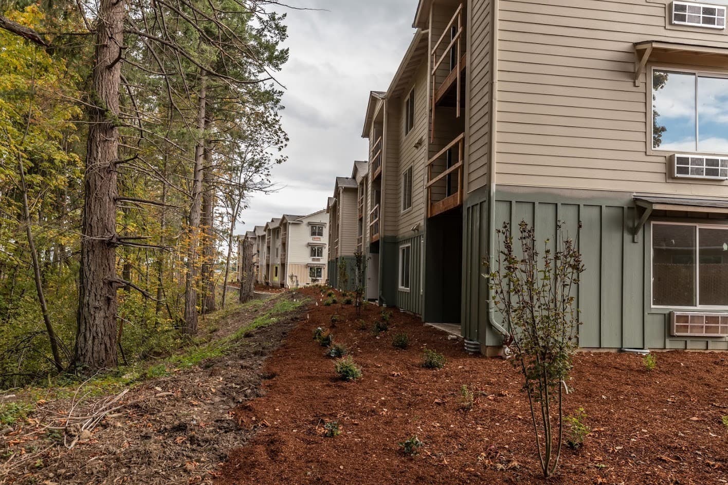 McMinnville Apartment: 240 NE Fircrest Drive #105