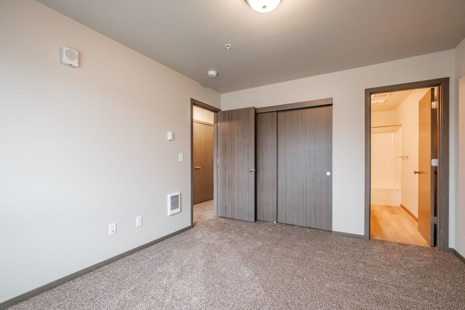 Jefferson Apartment: 362 South Main St.