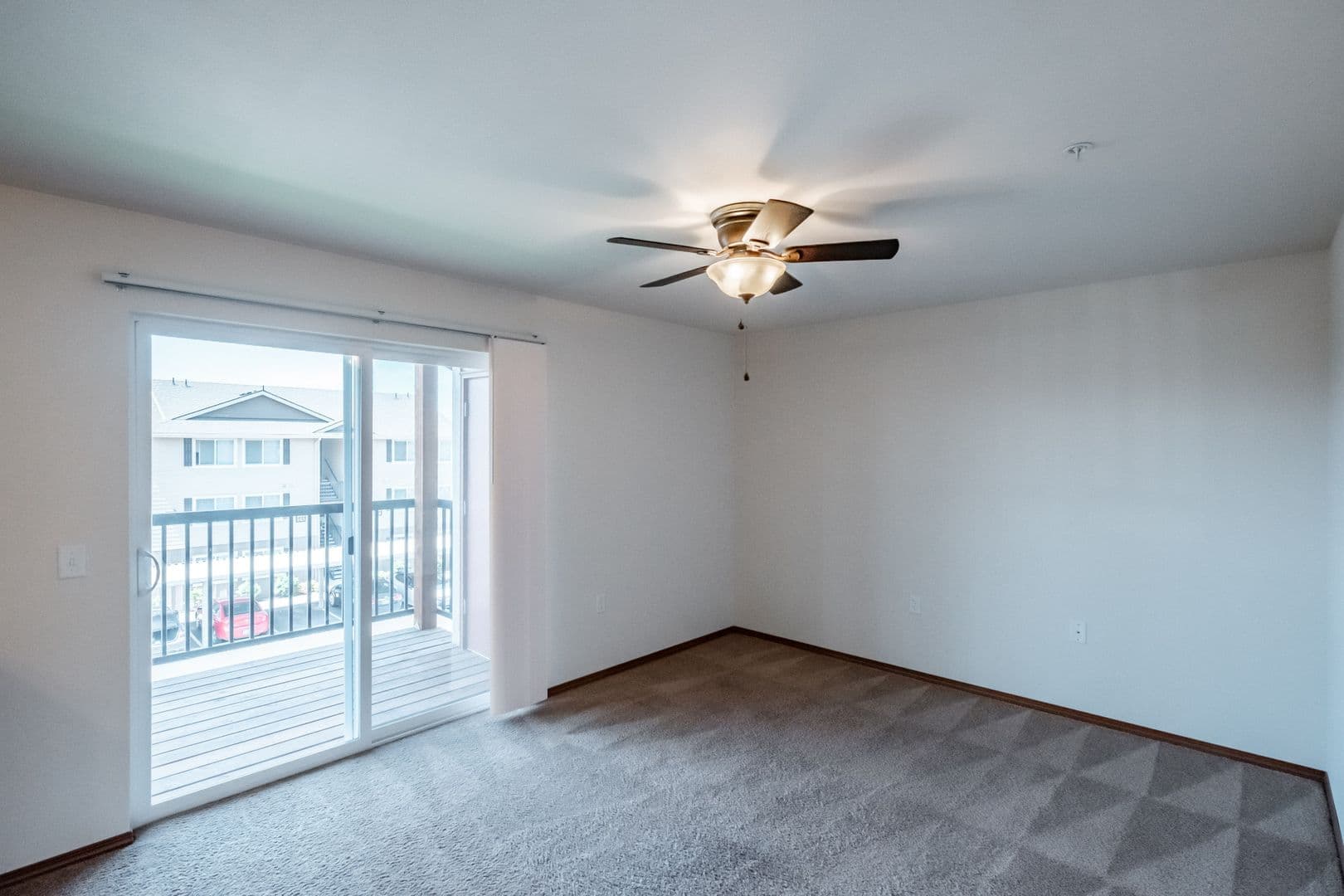 Salem Apartment: 4470 Conser Way NE